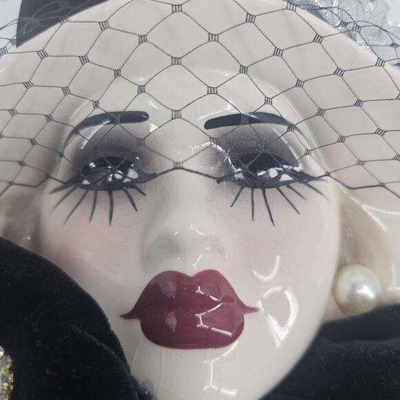 Unique Creations Wall Mask Lady Face Black Lace Feathers Vintage Art Maximalist - Picture 3 of 8